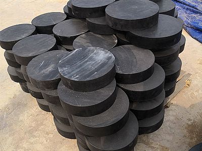吴起县板式橡胶支座由若干层橡胶片与薄钢板经加压硫化